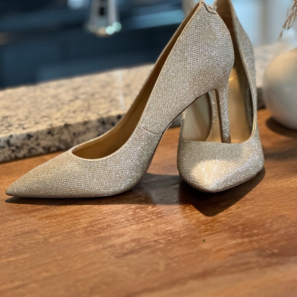 Sam Edelman Gold Heels Classic Pointed Toe